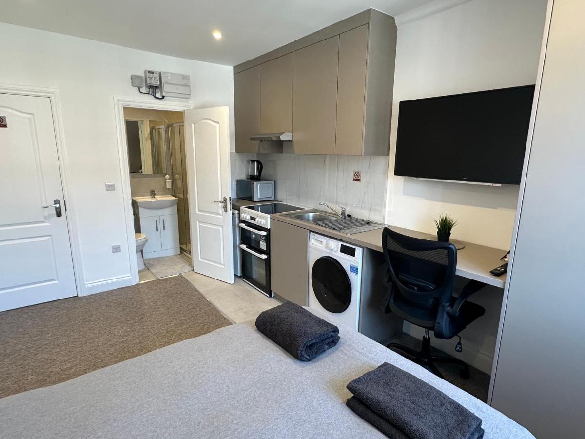 Bright Modern, 1 Bed Flat, 15 Mins Away From Central London Hendon Bagian luar foto